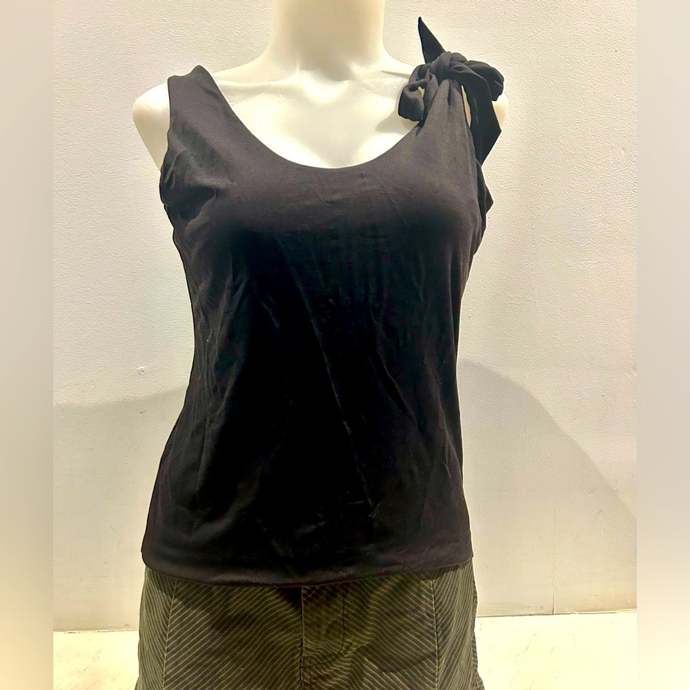 Beautiful dkny bow tank/camisole